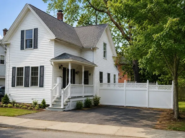 12 Garfield St, Marlborough, MA 01752