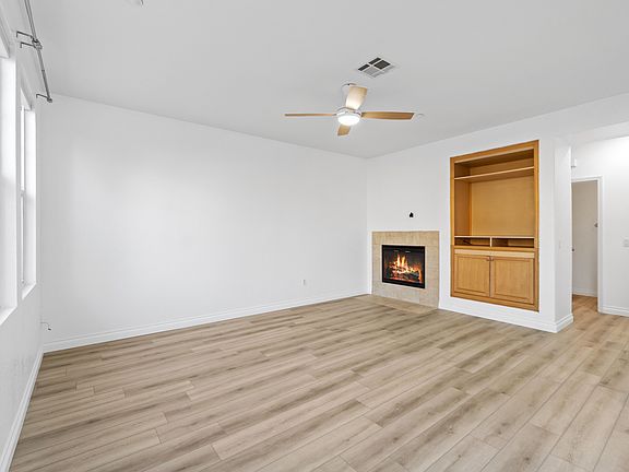 3rd image of 13325 Calle Del Campo Unit 6