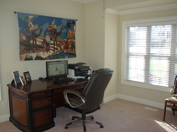 Study or 4th bedroom