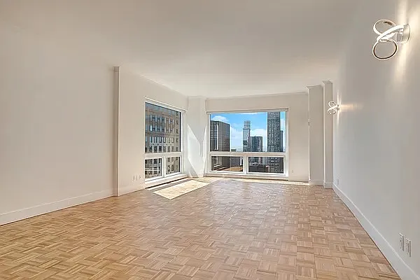 Rented by PocketBroker Inc | media 7