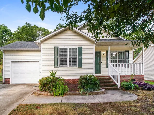 971 Avery Ct, Concord, NC 28025
