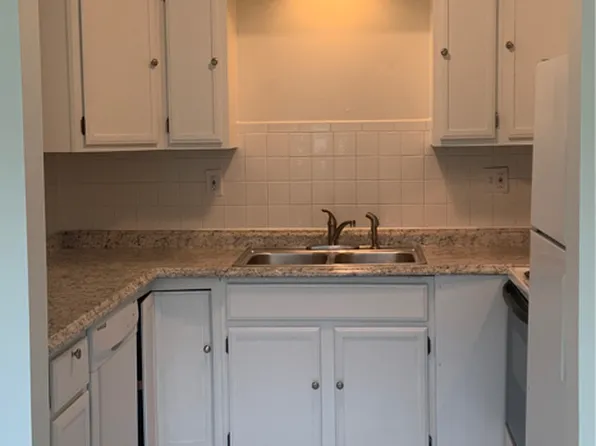 4311 Centennial Ct #6, Gurnee, IL 60031