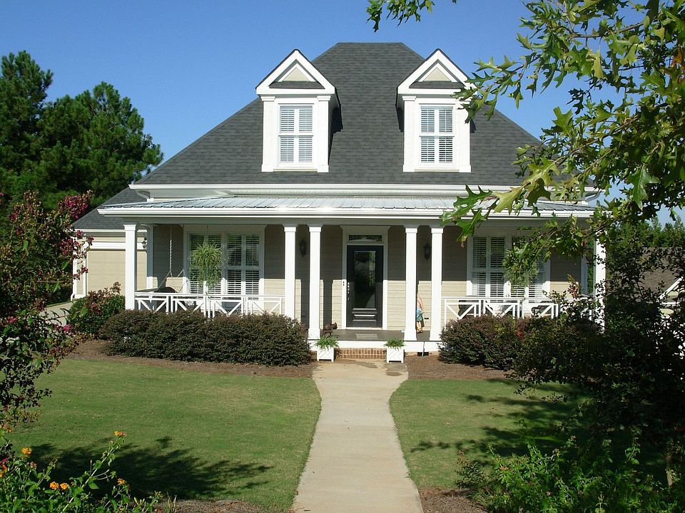 Charming Craftsman Style