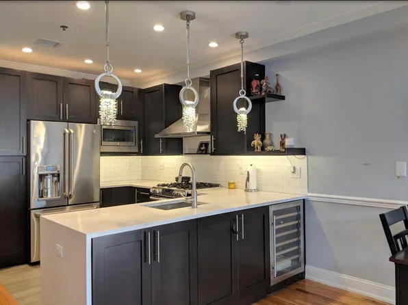 87 Jackson Street image 1 of 10