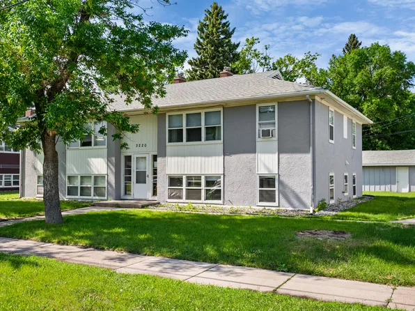 3220 5th Ave N #3, Grand Forks, ND 58203