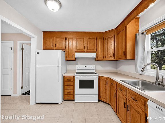 3rd image of 2 Perkins Street #17