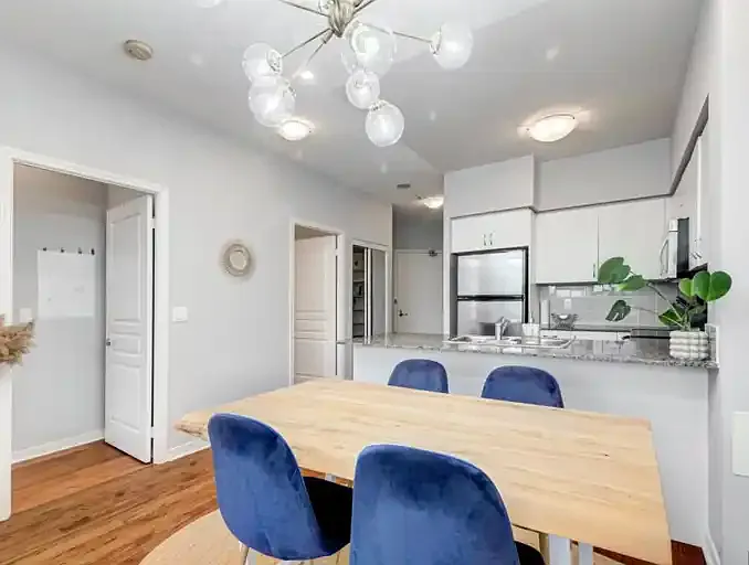 2230 Lake Shore Blvd W #204 — Photo 10