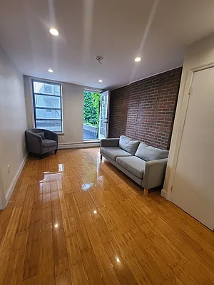 Rented by Redefined Real Estate | media 15