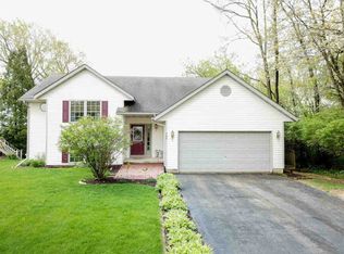 245 Rochester Rd NE, Poplar Grove, IL 61065