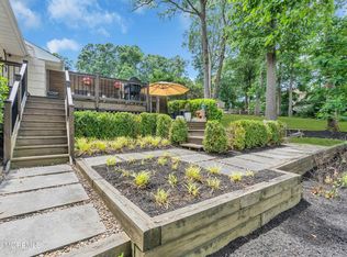 40 Princeton St, Red Bank, NJ 07701