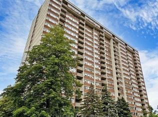 25 Silver Springs Blvd #1412, Toronto, ON M1V1M9