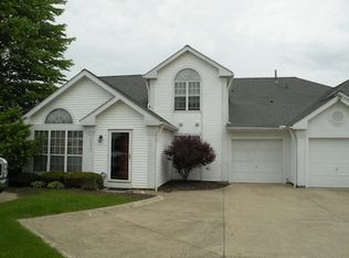 23357 Grist Mill Ct #17-3, Olmsted Falls, OH 44138