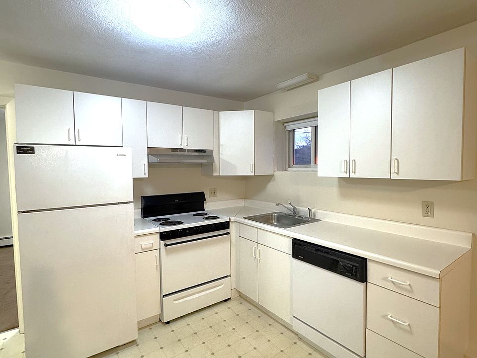 1st image of 12 Craig Ave #6T