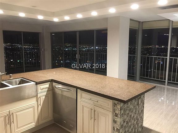 4th image of 3111 Bel Air Dr Unit 25F