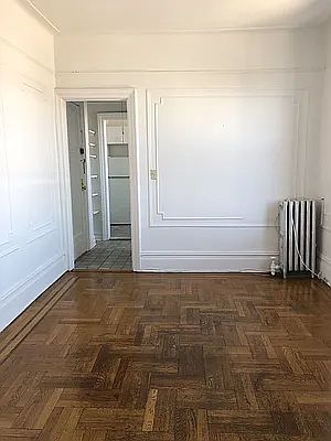 4th image of 2505 41st St APT B5