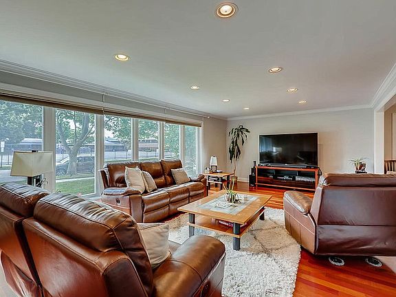 4th image of 9040 Kenneth Ave