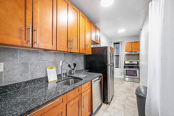 1st image of 81 W 124th St APT 1