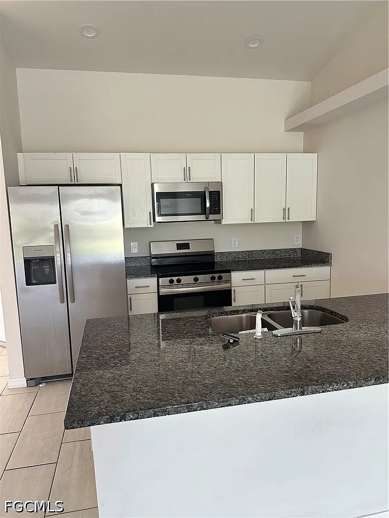 3 bed, 2.0 bath, 1200 sqft, $1,500 — Photo 4