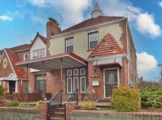 13071 225th St, Springfield Gardens, NY 11413
