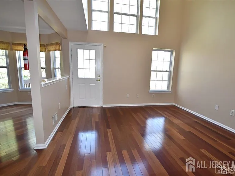 47 Jared Dr — Photo 5