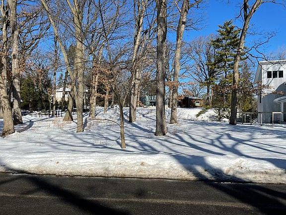 5th image of 930 Ellynwood Dr