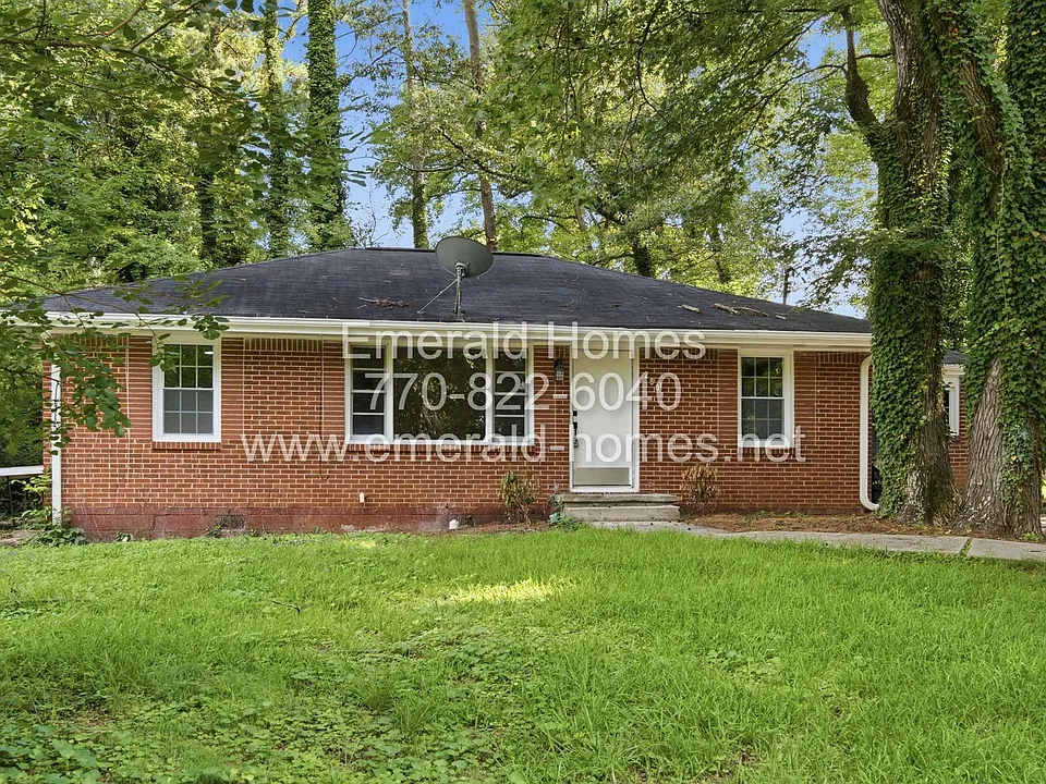 2801 Mitchell Dr