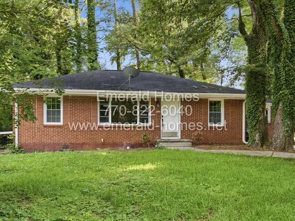 2801 Mitchell Dr, Decatur, GA 30032