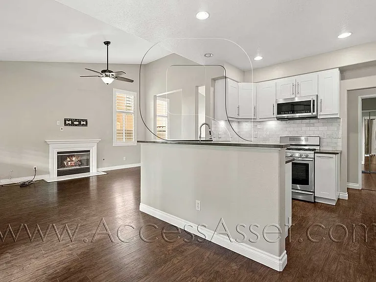 3324 Willow Park Cir — Photo 12