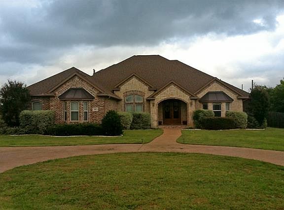 5th image of 400 Calais Ct