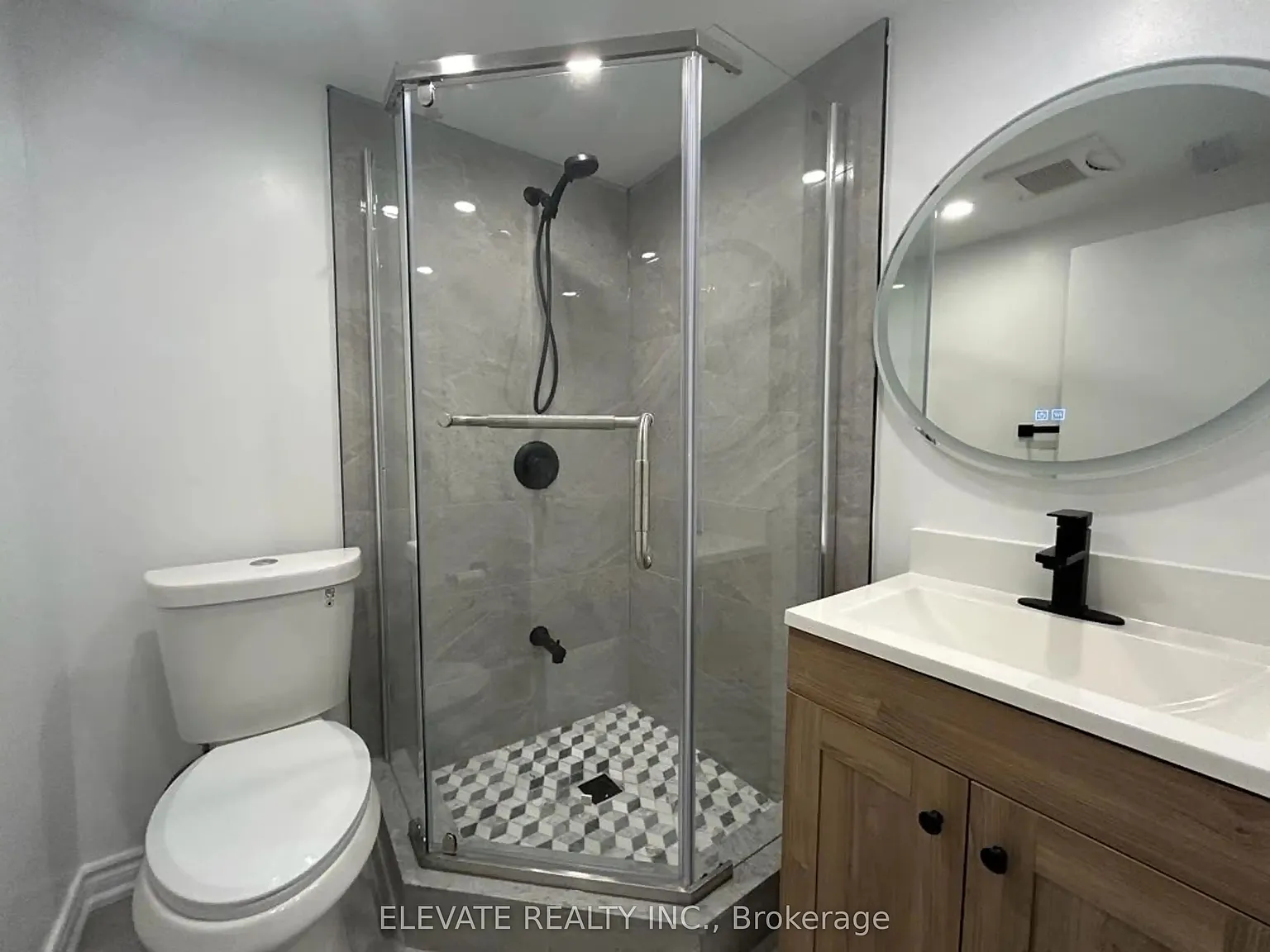 3 bed, $2,100 — Photo 4