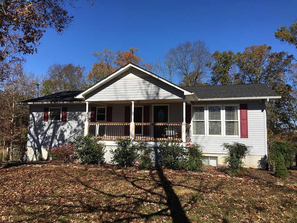 1st image of 616 Waters Dr