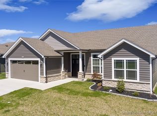 1227 Blackstone Trl, Jeffersonville, IN