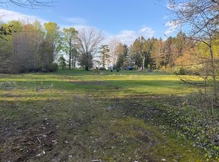 6034 136th Ave, Saugatuck, MI 49453