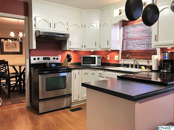 3rd image of 16030 Deaton Dr SE