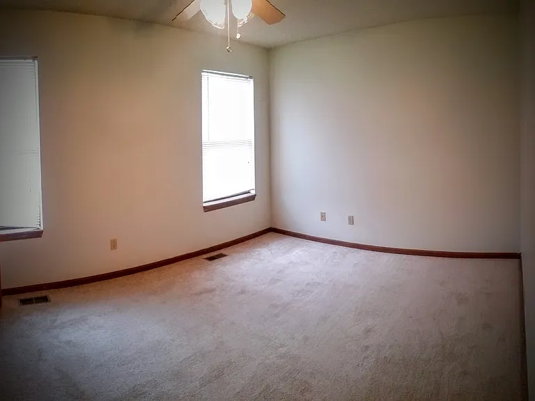 Lorimar Townhomes — Photo 27