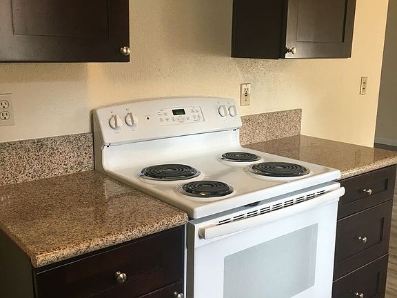 5th image of 514 N Wilcox Ave APT 1