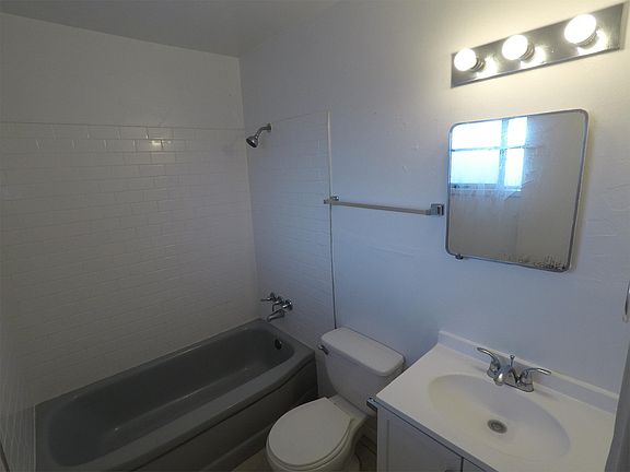 3rd image of 3914 Thomason Ave APT 6