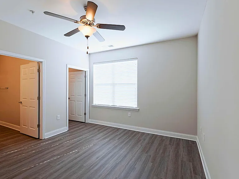 Alcove Garner — Photo 80