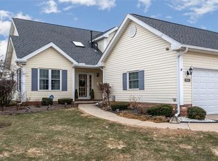 1940 Deerhaven Ln #1749, Broadview Heights, OH