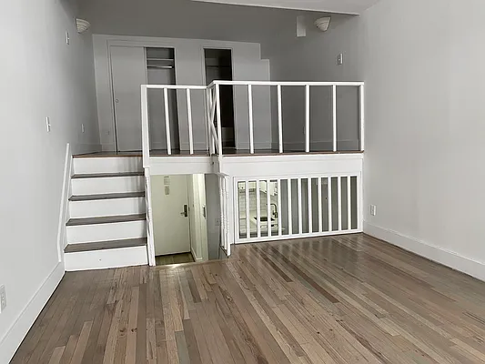 Rented by Mallory Management Corp | media 15