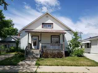 2704 Charles St, Racine, WI 53402