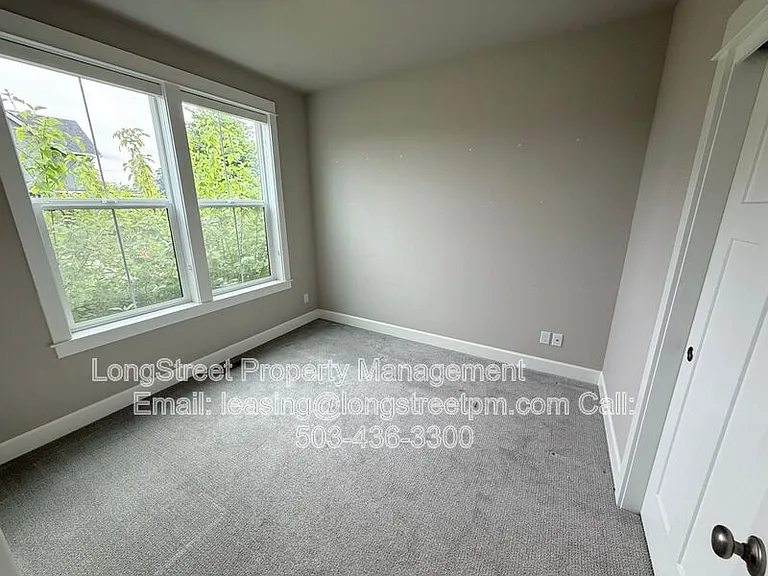 5028 SW Hudson Ave — Photo 10