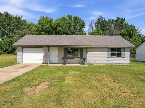 1713 N Inglewood St, Siloam Springs, AR 72761