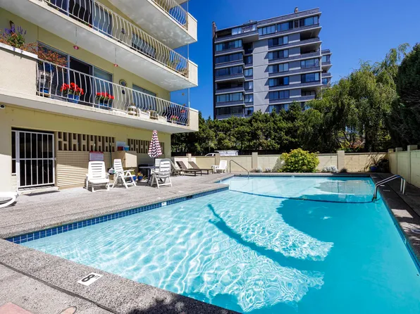 2187 Bellevue Ave Suite 705, West Vancouver, BC V7V 1C2