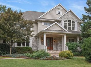 1509 Hidden Acres Ln, Neenah, WI 54956