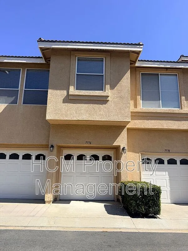 1 bed, 1.5 bath, 865 sqft, $3,150 — Photo 1