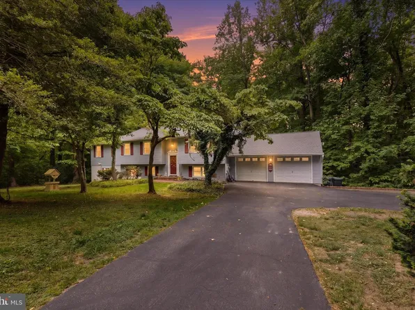 4111 Pinewood Ter, Chesapeake Beach, MD 20732