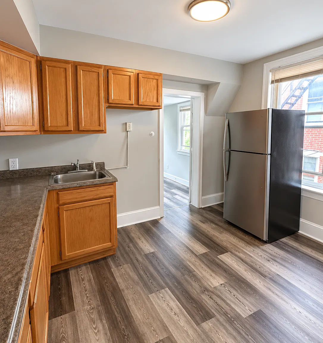 2 bed, 600 sqft, $1,550 — Photo 3