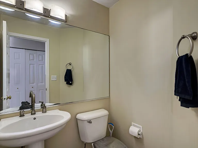 1260 Estling Ct — Photo 1