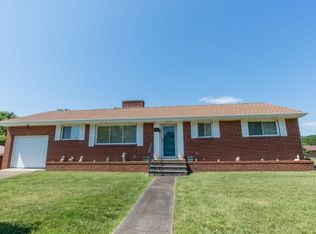 901 Fairmont Ave, Kingsport, TN 37660